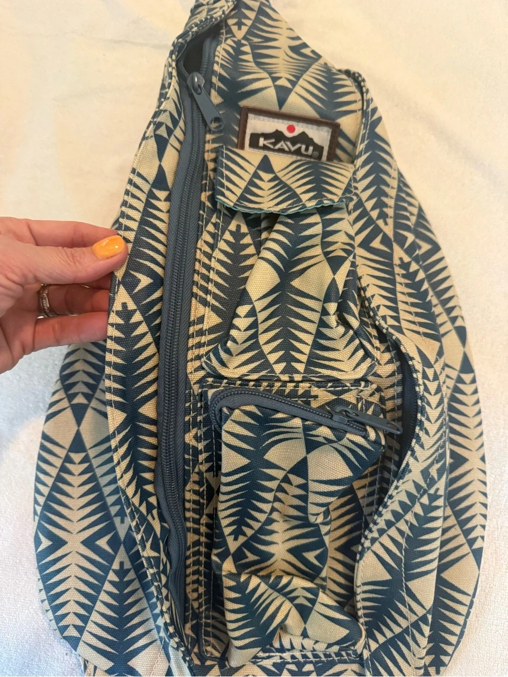 KAVU Rope Sling Bag Crossbody Backpack Blue Tan Geometric Print Outdoor Hiking